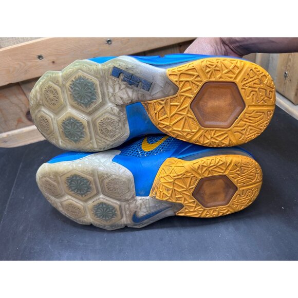 Nike Air Max Lebron XII 12 Low GS Youth Blue/Yellow Athletic Shoes Size 7Y - Picture 9 of 9